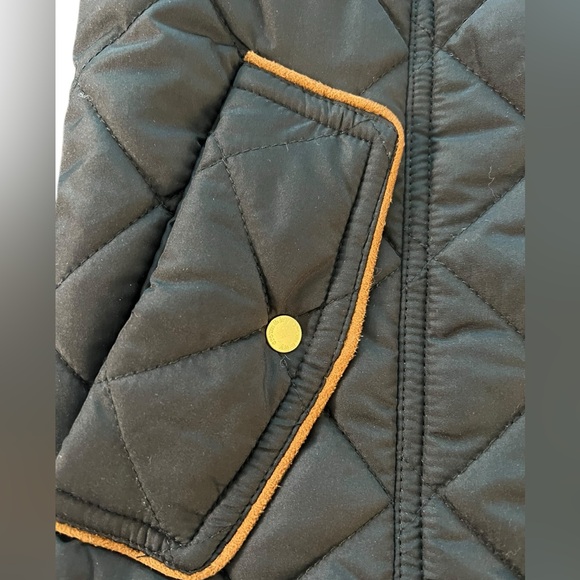 Crown‎ & Ivy Black Suede Trim Vest Size 1X - Picture 7 of 9